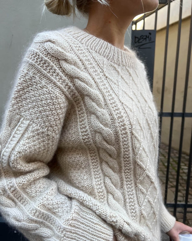 Moby sweater fra Petiteknit, strikkekit i No 16 + silk mohair Strikkekit PetiteKnit 