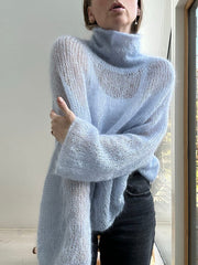 Light Loop high neck sweater fra Other Loops, No 10 strikkekit Strikkekit Other Loops | Lyseblå (1115)
