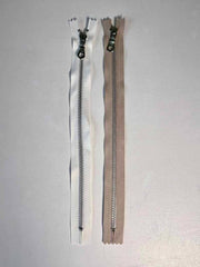 Lynlås sølv, 30 cm Strikketilbehør Önling 