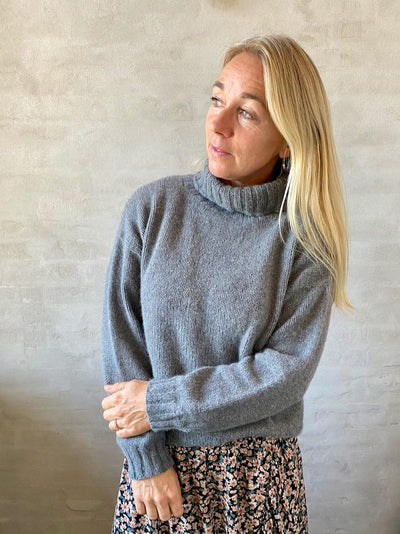 Easy Peasy Sweater med rullekrave, strikkeopskrift Strikkeopskrift Önling - Katrine Hannibal 