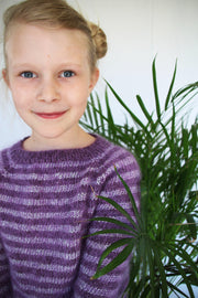 Erna Jumper (barn) af Spektakelstrik, strikkeopskrift Strikkeopskrift Spektakelstrik 