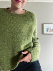 Esmeralda sweater, No 20 + Silk mohair strikkekit Strikkekit Önling - Katrine Hannibal  | 29 Vårgrøn, Lys army (5898)