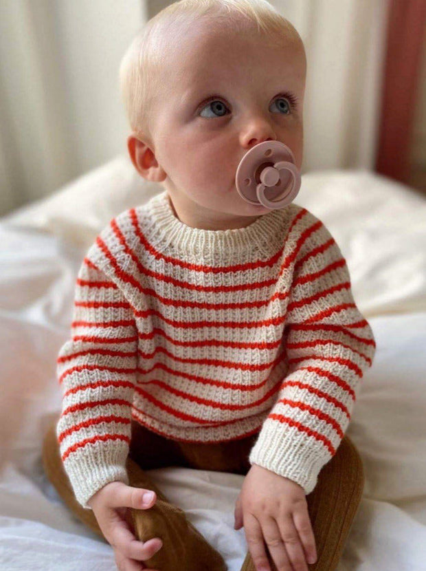 Friday Sweater til baby af PetiteKnit, No 11 strikkekit Strikkekit PetiteKnit 