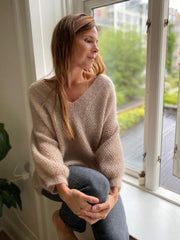 Fungus Sweater V-neck fra Refined Knitwear, silk mohair strikkekit Strikkekit Refined Knitwear 