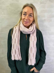 Gitter halstørklæde af Hanne Falkenberg, No 1 strikkekit Strikkekit Önling - Katrine Hannibal 
