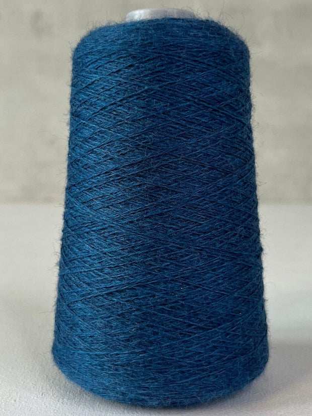 Önling No 8 - følgetråd i merinotråd, 100% uld Garn Önling Garn Jeans blå (705) 