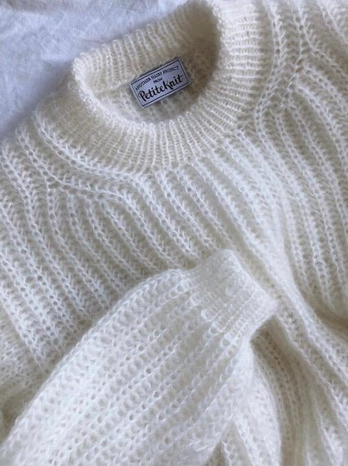 Petite Knits September sweater strikket i mohair