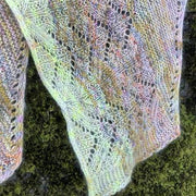 Skagen shawl with hand-dyed color change yarn, knitted in Hedgehog fibers and Isager Silk Mohair yarn, detail of lace pattern