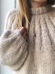 Sunday sweater fra PetiteKnit, No 2 + silk mohair strikkekit