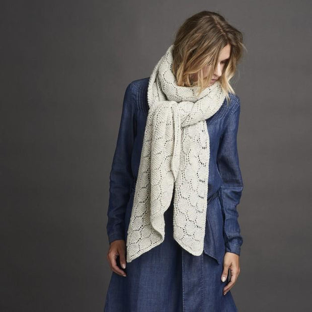 Daggry white knitted shawl with beautiful lace pattern, made in Isager Alpaca and Highland wool